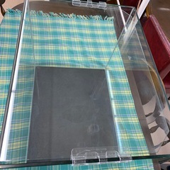 美原店　フレームレス 水槽　蓋付き　60cm マット付き　AQUA SYSTEMの画像