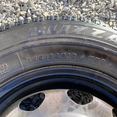 《取引商談中です！》スタッドレスタイヤ4本　ホイール付の画像