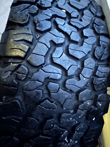 車のパーツ BFGoodrich All-Terrain T/A