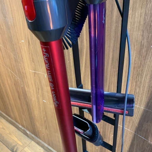 1/22Dyson　ダイソン　 V8 掃除機　スタンド付き