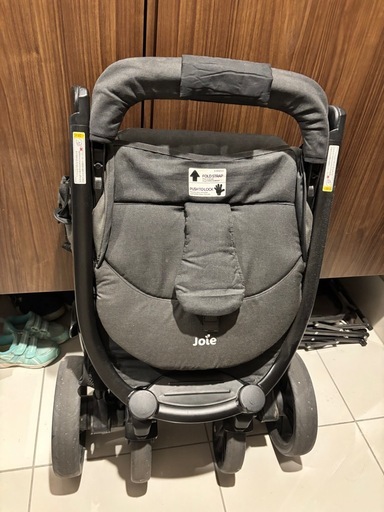 Joieベビーカーライトトラックス4 (mii) 名城公園のベビー用品