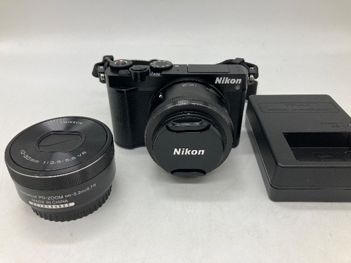 【トレファク足立扇店】ﾐﾗｰﾚｽ一眼ｶﾒﾗ Nikon 1 J5 ﾚﾝｽﾞｾｯﾄ 充電器付 ﾚﾝｽﾞ:18.5ｍｍ/10-30ｍｍ