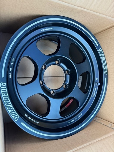 RAYS TE37XT BCランクル80、95プラド等