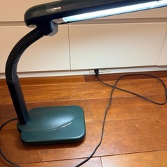 デスクライト　蛍光灯卓上スタンド　スタンドライト　サンヨーの画像