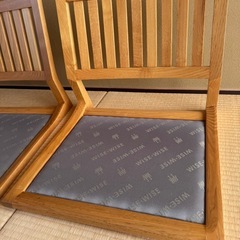 美品】定価6万WISE WISE 無垢木　デザイン座椅子① 4脚ありの画像