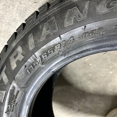 【あげます！】スタッドレスタイヤ４本の画像