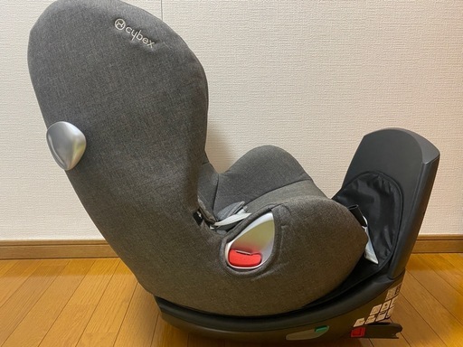 Cybex Sirona サイベックス シローナ　伊勢丹限定　チャイルドシート ISOFIX