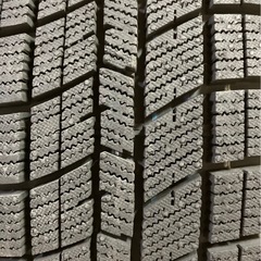 1月23日までお値下げ中　スタッドレスタイヤ　ナンカンホーイル付き4本の画像