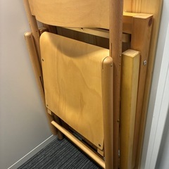 【あげます】無印良品 木製デスク＆チェアセット（折りたたみ可）0円の画像