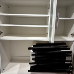 食器棚の画像