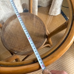 100円　テーブルの画像