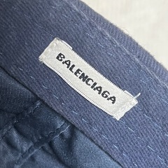 バレンシアガキャップの画像