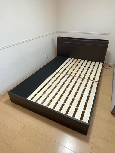 ダブルベッドフレーム収納、照明付き (ぽん) 神沢のベッド《ダブル