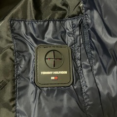 【受渡し予定者決定】TOMMY HILFIGER ダウンジャケット Lサイズ フード付きの画像