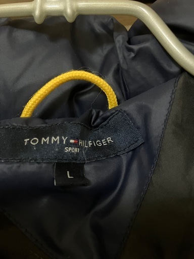 【受渡し予定者決定】TOMMY HILFIGER ダウンジャケット Lサイズ フード付き