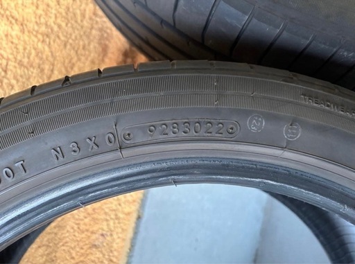 車のパーツ TOYO PROXES 215/45R18 89W