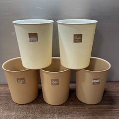 新品 プラスチックゴミ箱 くずかご まとめ売りの画像