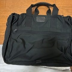 ブラックのバリスティックナイロンを使用したTUMI（トゥミ）アルファブラボー マクネア スリムブリーフケースの画像