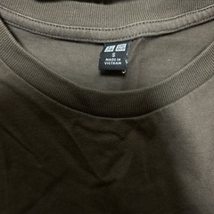UNIQLO  ブラウン　タンクトップの画像