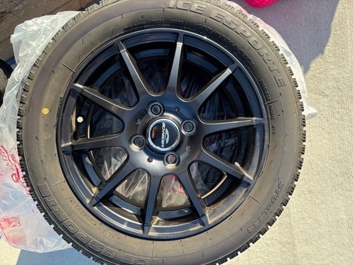 日産純正　鉄ホイール　15インチ　セレナ　ラフェスタ セレナ純正スチールホイールのスタッドレスタイヤ付きセット入庫です