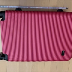 キャリーケース　Mサイズ　ピンクの画像