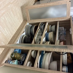 食器棚の画像