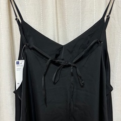 GU サテンマーメイド キャミソールワンピース 黒 XLの画像