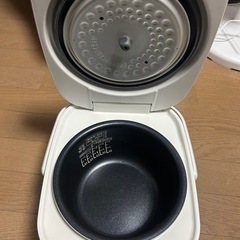炊飯器の画像