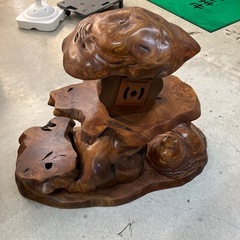 サ2601-611 無垢材 灯籠型置き物 1030×790 キズ汚れ有りの画像