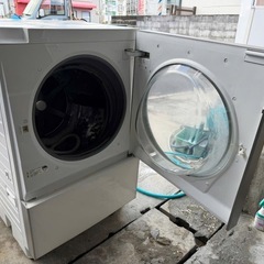 NO B793🌈福岡市内配送設置無料✨🌈NA-VG1300R-S ドラム式洗濯乾燥機 Cuble（キューブル） シルバーステンレス [洗濯10.0kg /乾燥5.0kg /ヒーター乾燥(排気タイプ) /右開き] 2019年の画像