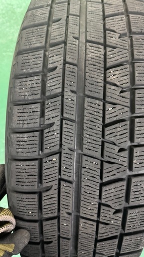 16インチ 
スタッドレスタイヤ　ホイール付き　4本セット　215/65r16  