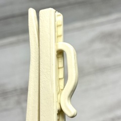 【11個セット】カーテンフック 透明 プラスチック製  カーテンクリップ  シンプル・機能的なカーテンクリップ11本セットです の画像