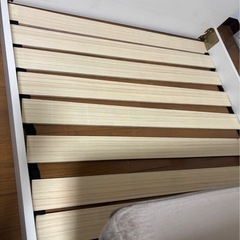 ベッドフレームシングルの画像