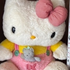 稀少　キティ特大ぬいぐるみ
