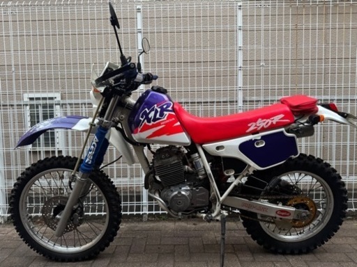 バイク HONDA XLR250R