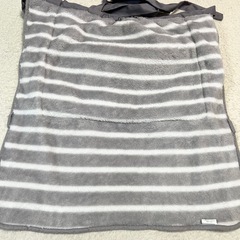 猫抱っこ紐の画像