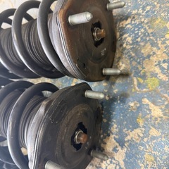 トヨタ 220系 クラウン 純正サスペンションの画像