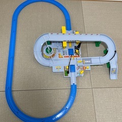 プラレール　くるぞ　わたるぞ！　カンカン踏切セットの画像