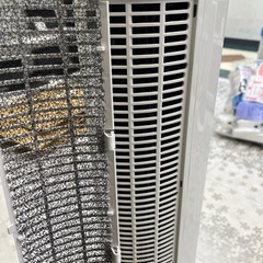 コイズミ　送風機能付きファンヒーター　温風、送風、hot &cool   リモコン付き、首振り機能付き　ヒーター　の画像