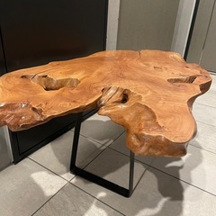 一枚板テーブルの画像