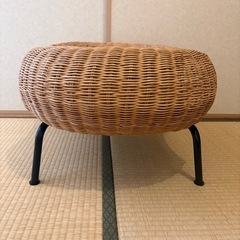 IKEA オットマンの画像