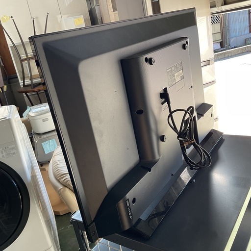 TOSHIBA テレビ　2019年　32インチ　リモコンあり　中古　⓵