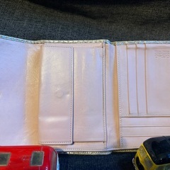 蛇皮　財布　の画像