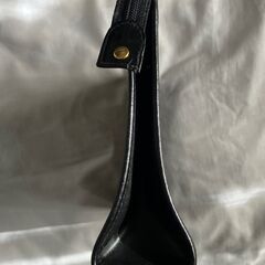 Valentino クラッチバッグ　Vロゴ　レザー　ブラックの画像