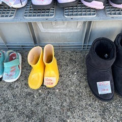 ガレージセール　靴　スノーブーツ　長靴などの画像