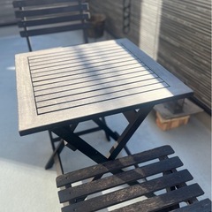 折りたたみ式ガーデンテーブル＆チェアー　3点セットの画像