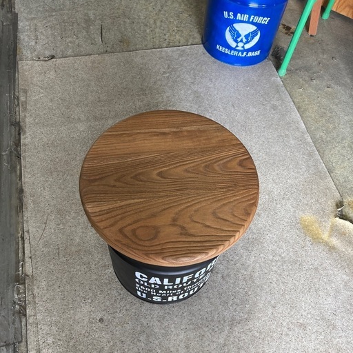 おしゃれなペール缶椅子
