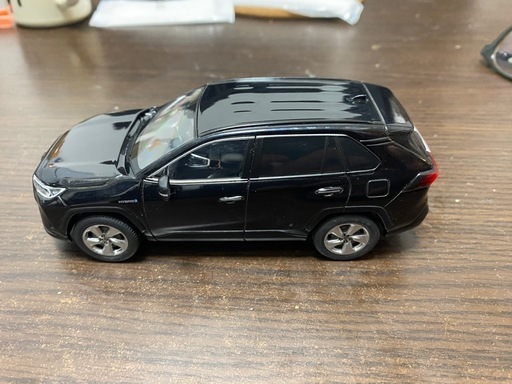 RAV4黒1/30スケールミニカー (先まるくん) 春日野道のミニカーの中古