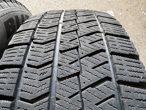 BS VRX2 195/65R15 4本 スタッドレスタイヤ中古 タイヤのみ プリウスノアヴォクシーセレナ