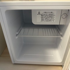 美品 小型冷蔵庫①の画像